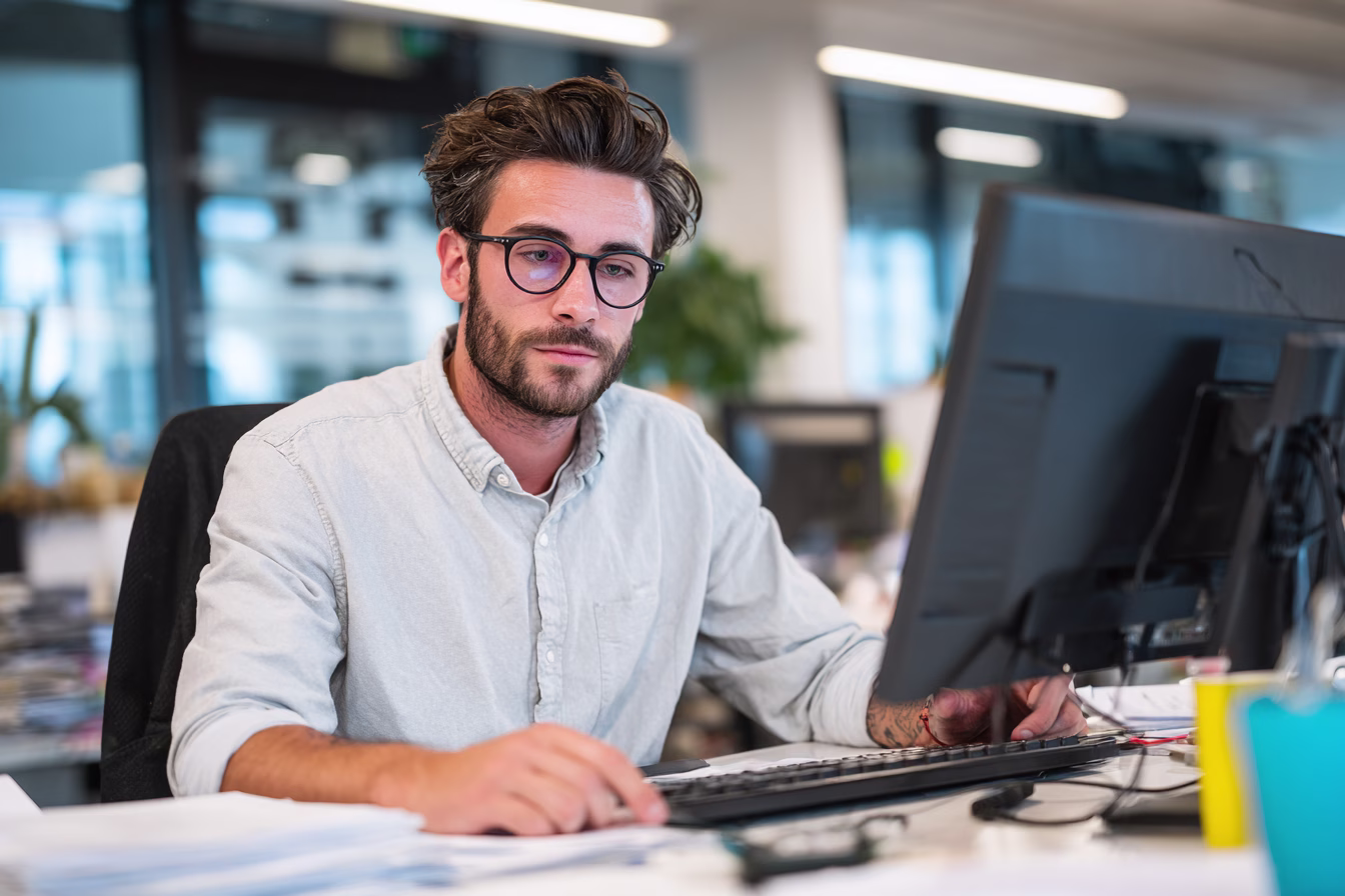 IT services Calgary supporting healthcare, legal, accounting, energy, and manufacturing businesses